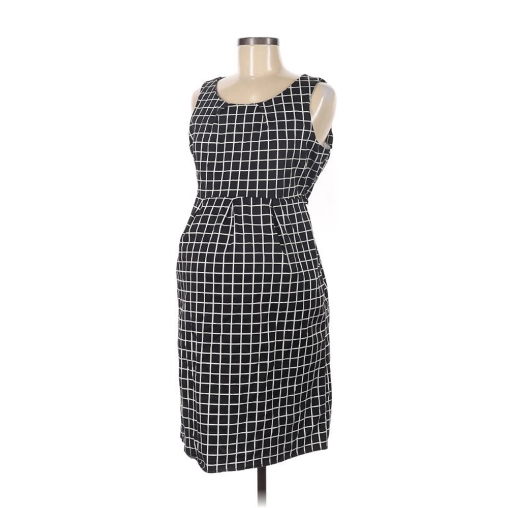 Motherhood Maternity black and white windowpane stripsleeveless dress size Large